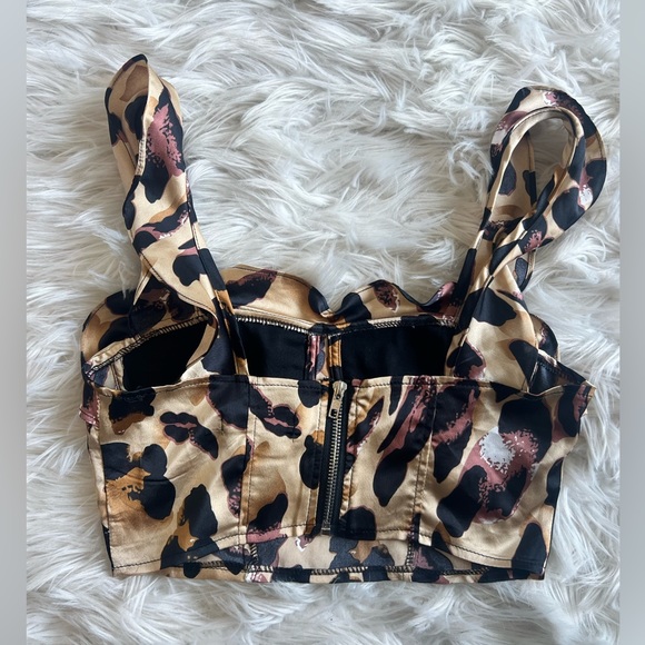 Missguided Leopard Ruffled Top - Picture 2 of 4